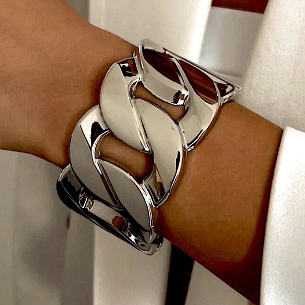 Oversized Chain Link Bangle Bracelet, Exaggerated Hollow Out Wavy Smooth Chunkyy